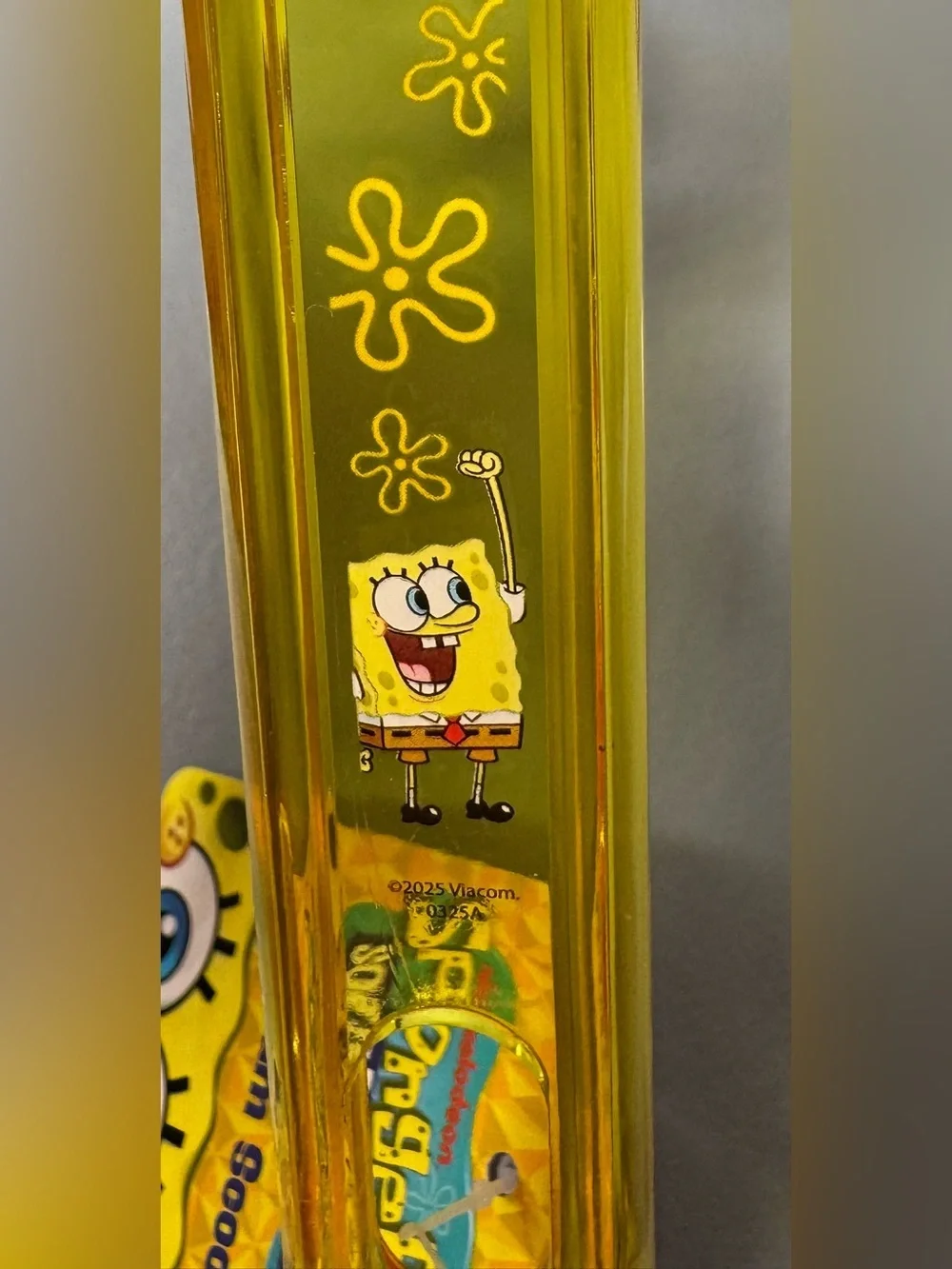 Nickelodeon SpongeBob Yellow silicone Ice Cream Scoop with Translucent Handle